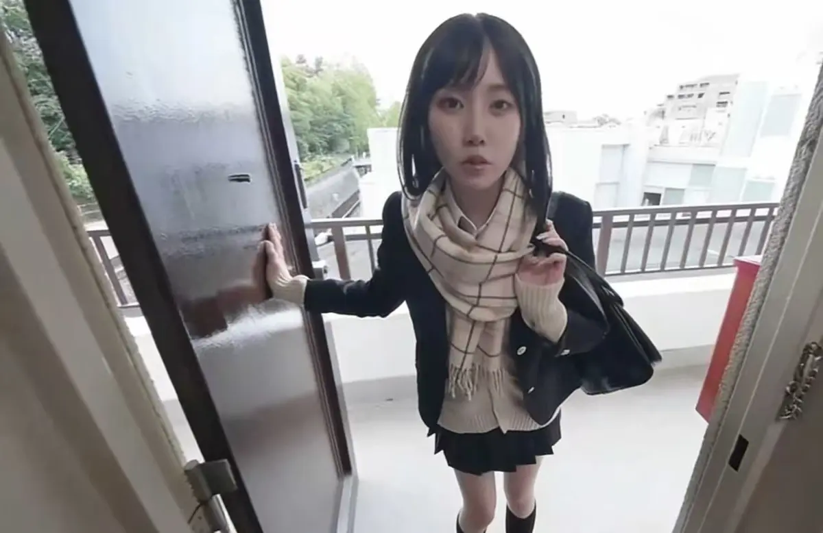 《泡在我家的辣妹-真人版》全集免费看 - 满天星系列《泡在我家的辣妹》未删减高清 - 蓝光原盘画质在线观看无延迟