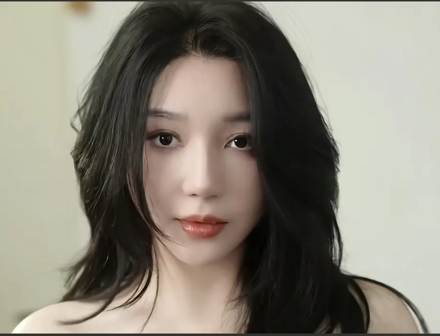 《教母eily三部曲》免费下载合集-eliy短剧《三人行》高清无删减在线看-教母eily全部作品一次看个够-哔哩哔哩