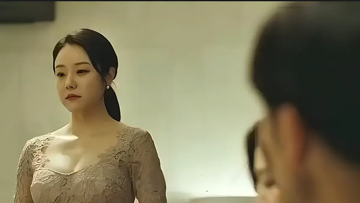 《漂亮的保姆》韩国伦理剧HD高清完整版在线观看-无删减正片免费观看-小保姆与男主人禁忌之恋剧情片