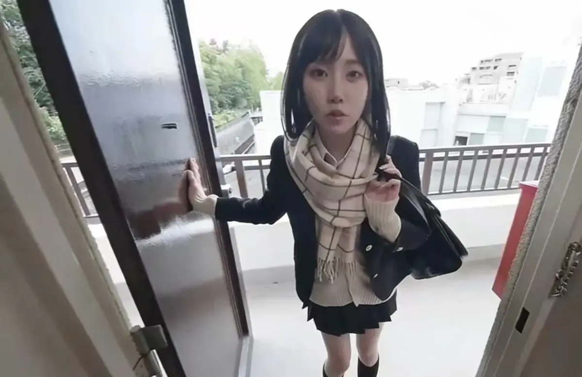 《泡在我家的辣妹-真人版》未删减全集中文版在线观看 - 岛崎遥香主演日系甜宠剧 - 1080P高清画质无广告播放
