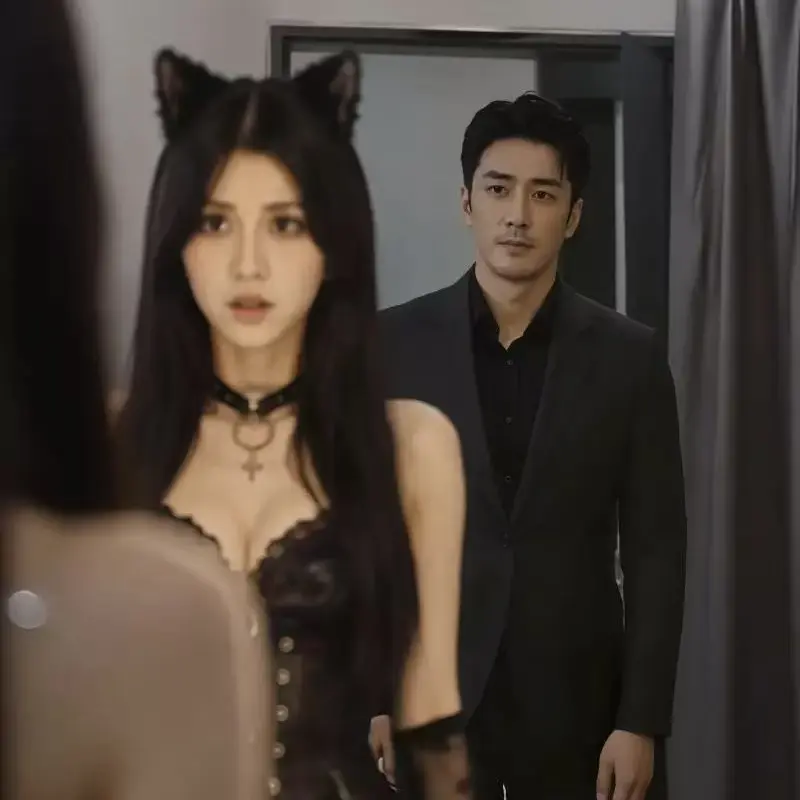 《不能碰的猫耳女下属的秘密》完整版合集-2026都市职场悬疑AI短剧全网刷屏-谜团探寻反转不断-不能碰的猫耳女下属的秘密高热度黑马