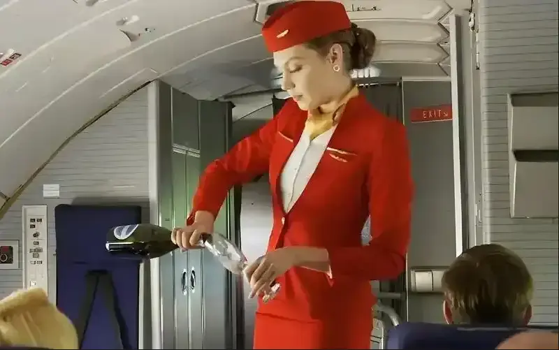 法国航空HD高清无删减完整版在线观看-《法国航空》法国经典电影1080P原声中字免费播放-法国航空无广告全集高清资源点播