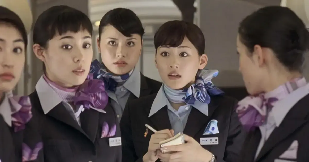 《空姐丑闻》蓝光1080P无广告播放-日本电影《空姐丑闻》导演剪辑版-中文字幕超清资源免费看