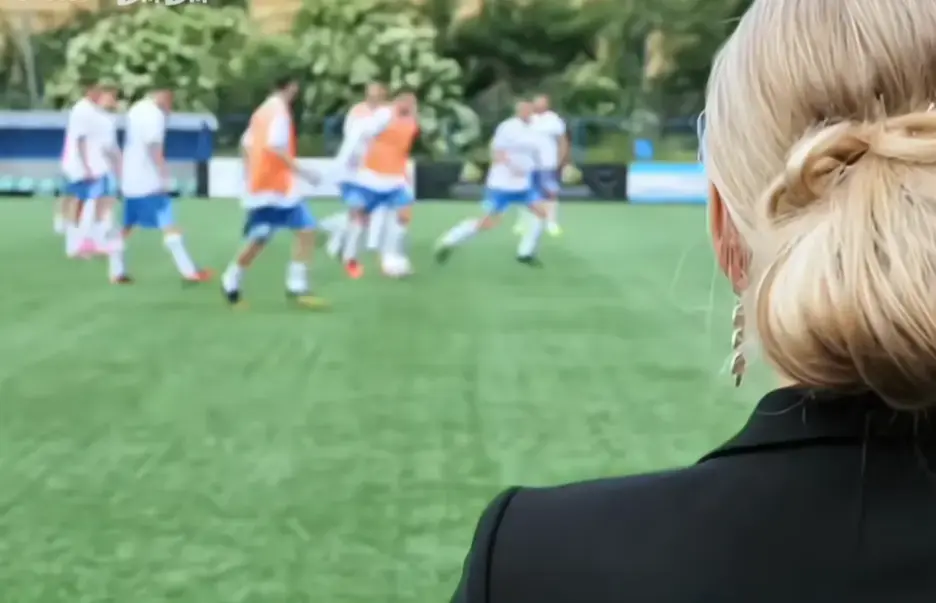 《足球队的女老板们》电影在线看-footballersmoms法国喜剧完整版-《Footballers'Moms》高清无删减免费观看-全网同步更新